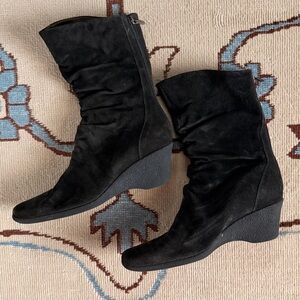 Aquatalia Black Suede Heeled Boots
